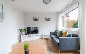 Charming 3-Bed House In Newcastle Upon Tyne