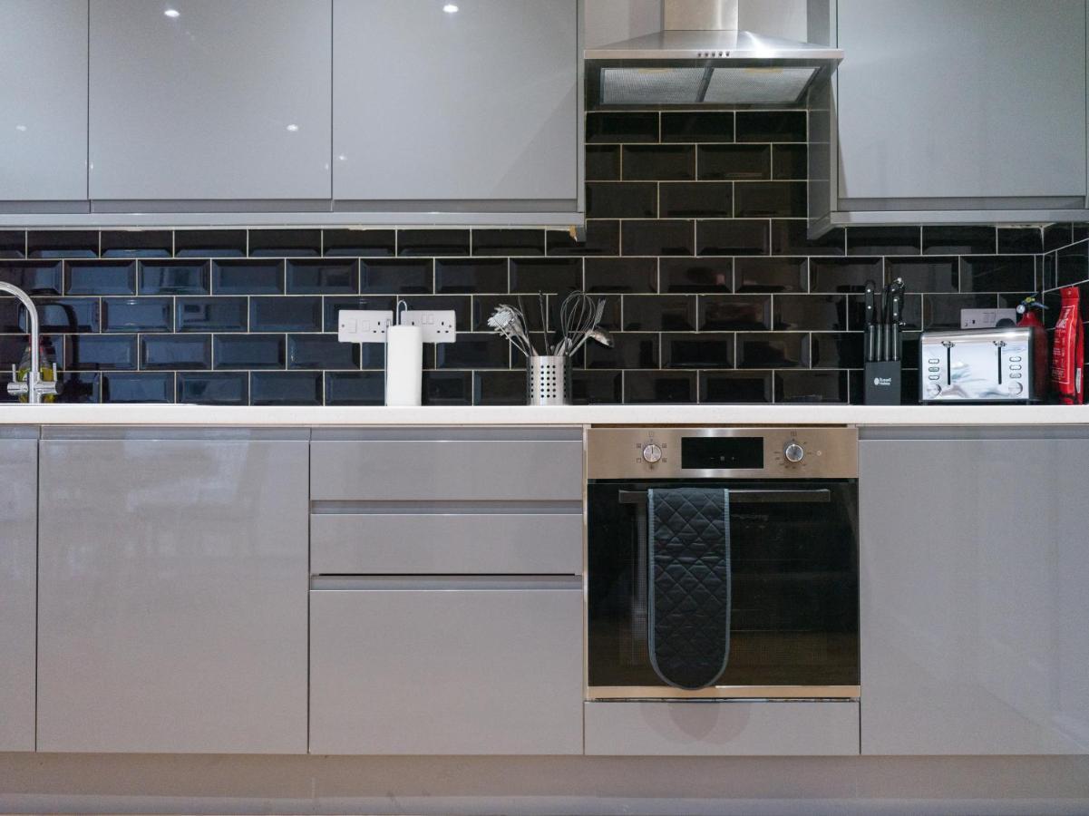 Villa Charming 3-Bed House In Newcastle Upon Tyne Exterior foto